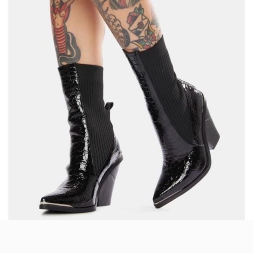 AZALEA WANG "MIDNIGHT EGDE" Elegant Black Heeled Croc Boots in Black